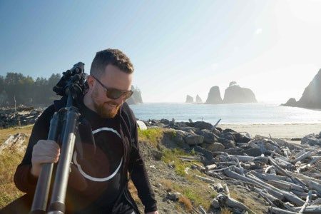Stick to Tripods Under 1 Kg if You Plan on Taking It Out and About