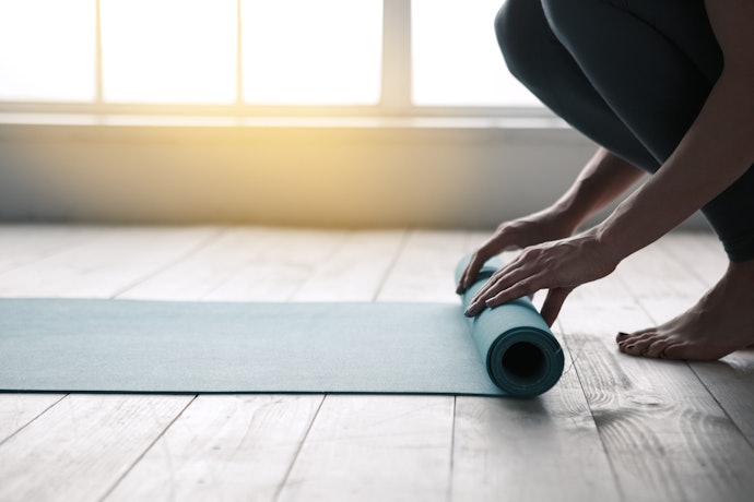 Choose Workout DVDs That Don’t Require Big or Bulky Equipment