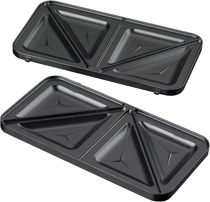 Removable Plates Make Cleaning Up Quick and Easy