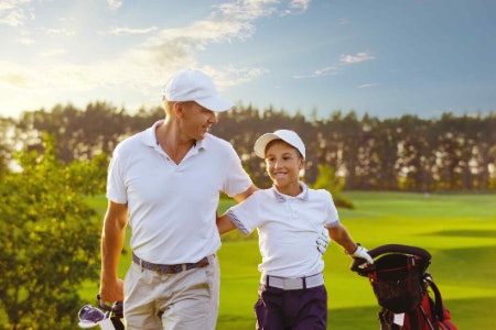 Choose Between a Manual or Electric Trolley Based on Your Golfing Experience