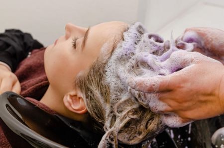Weekly Treatment or Everyday Washing? Consider How Often the Shampoo Needs to Be Used