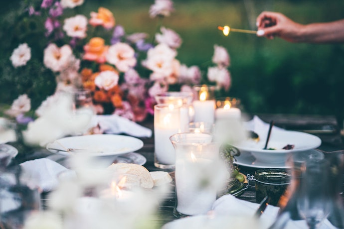 Match Your Scent to the Time of Year: Florals Are Ideal for Summer, Woods Are Great for Winter