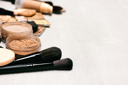Choose a Natural Hair Brush for Powdered Bronzer, or a Synthetic Brush for Liquid and Cream