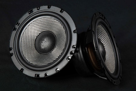 A Dedicated Tweeter and Woofer Improves Frequency Response