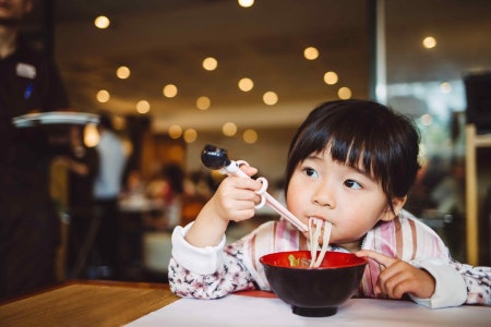 Use Chopsticks From Young Age With Kid-Friendly Options