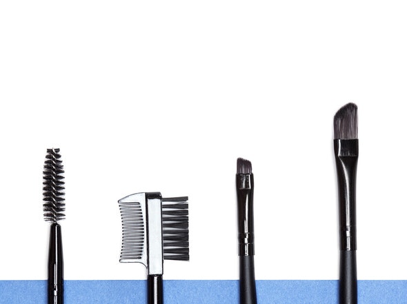 Pick a Dual-Tipped Brush or a Brush Set for Versatility
