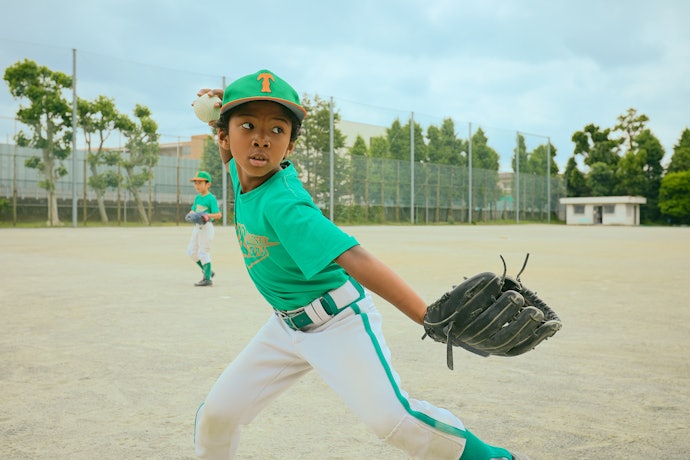 Pick an RH Glove if You Catch With Your Right, or a REG Glove if You Catch With Your Left
