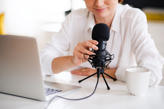 Seek Out Onboard Controls Like Volume, Mute and Noise Reduction for Live Streaming