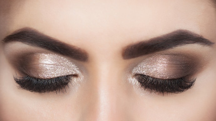 Look For Mascara Formulas With Waxes and Polymers to Thicken Lashes