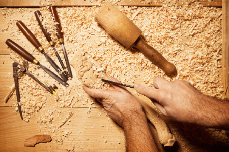 Pick a Set With Plenty of Different Sized Chisels to Cover Every Possibility; 6-30 mm Is a Good General Range