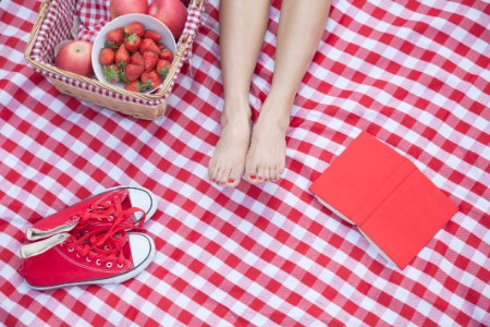 Bring Some Colour to Your Outdoor Eating