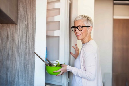 Look for a Lid That's Suitable for Fridge Storage
