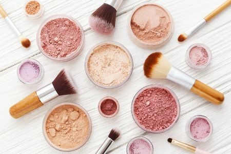 Select a Mineral Blusher if You Have Sensitive Skin and Prefer Using Products Made From Natural Ingredients