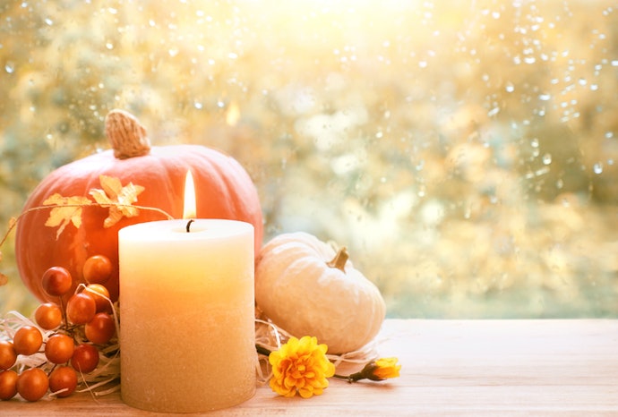 Pick an Autumnal Scent That's Suitable for Your Room