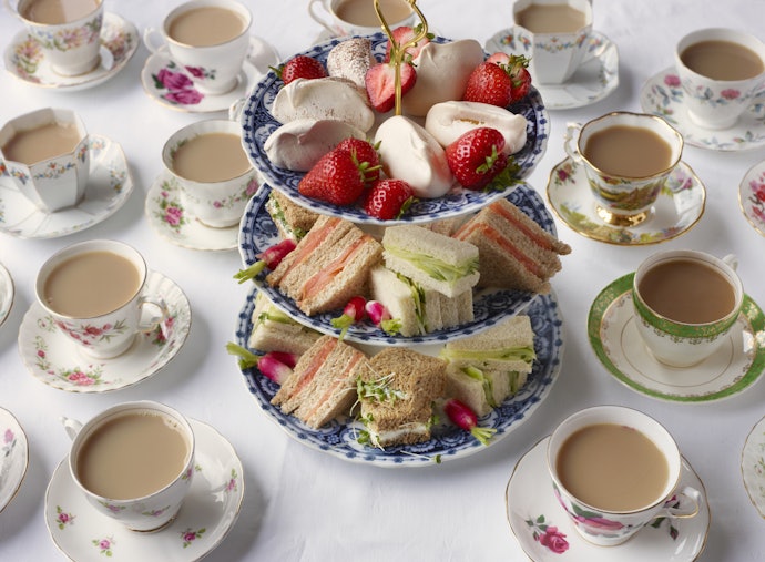 Choose a Three-Tiered Stand to Organise Several Types of Food or Keep Things Compact With a Two-Tier Stand
