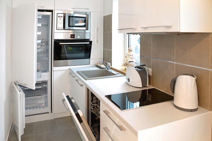 If You Don't Have a Large Kitchen Area Go for Bread Makers Around 25cm in Width