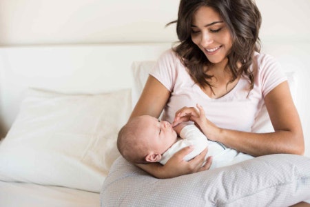 Choose a C or V Shaped Nursing Pillow That Fits Snug Against Your Body