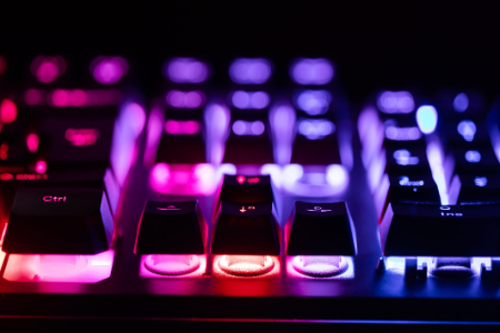 Find Keycaps With a Profile and Height That Suit Your Typing Habits: Cherry Is a Good Middle Ground