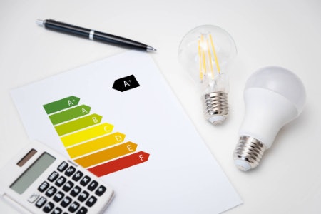Check the Mini Fridge’s Kilowatts (Kwh) Of Energy Consumption Is Between 5-200 to Ensure It Won’t Increase Your Energy Bills Too Much