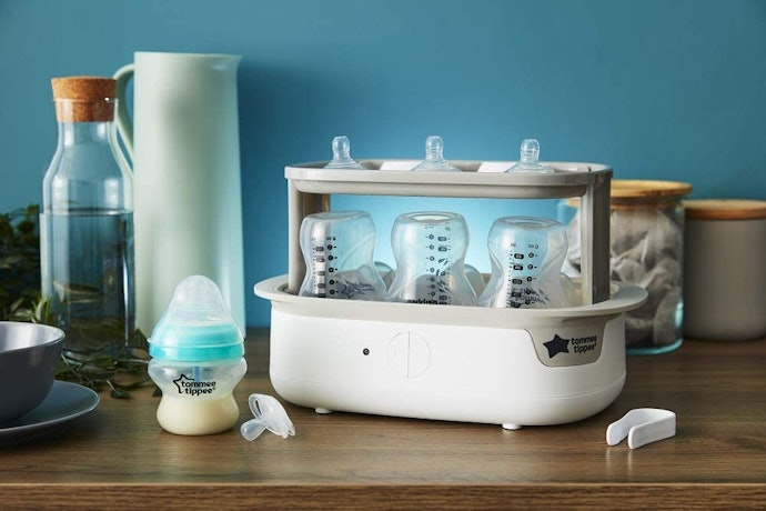 Look at How Many Bottles the Steriliser Holds