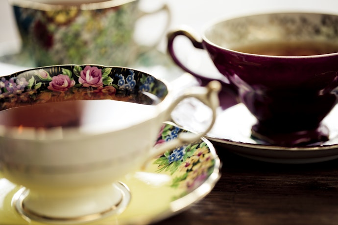 Choose Whether You’d Like a Tea Set With a Vintage or Modern Style