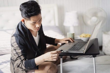 Seek Out a Hub With 4 or More Ports for Use With Multiple Devices
