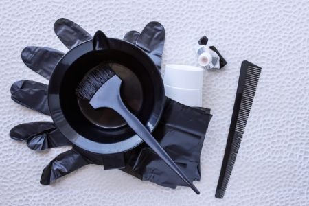 Look For Included Extras Like Conditioner, Gloves and Application Tools to Make Dyeing Your Hair Easier