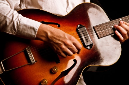 Hollow Body Guitars Offer the Richest Low-End Tones