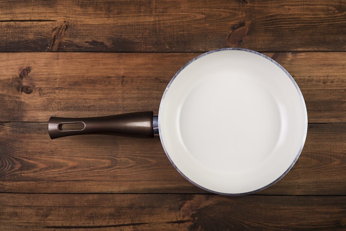 Ceramic Pans Are Lightweight, Safe and Stylish