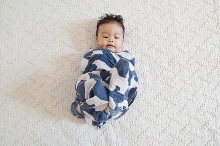 A Blanket Is the Traditional Way to Settle Your Baby