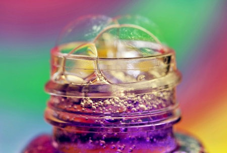 Colour-Changing Bubble Baths Can Turn Bathtime Into Something Truly Special