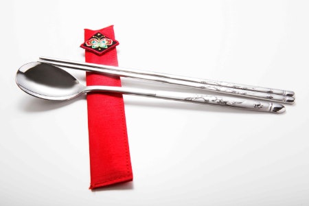 Korean Chopsticks Are Flat and Are Made Using Metal