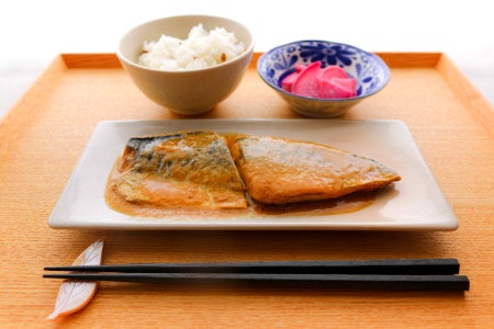 Japanese Chopsticks Have a Sharp and Pointed End