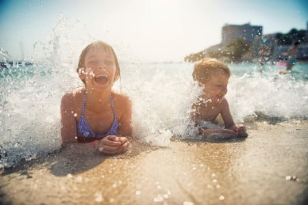No Need to Worry About Splashing With a Waterproof Tracker
