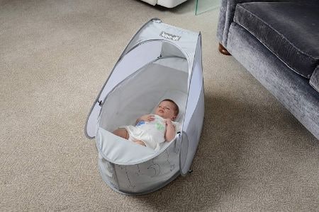 Pop-Up Cots Are Convenient for Travelling but Won't Last Long