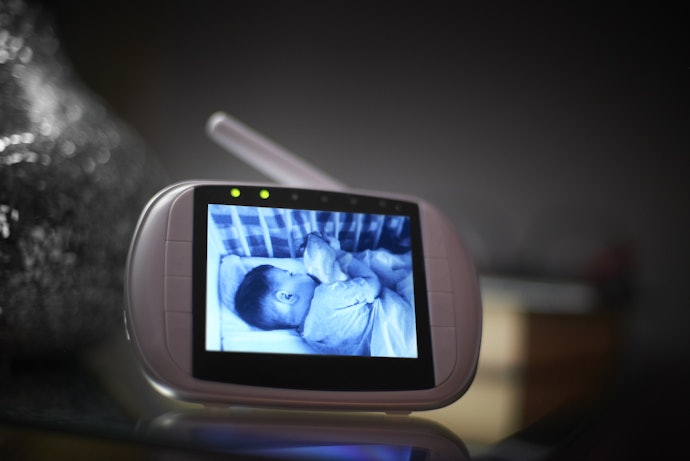 Adaptable Light Features Will Allow You to Track Your Baby Throughout the Night