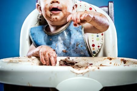 Wipe-Down Bibs for Weaning and Self Feeding