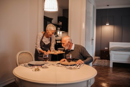 Folding Dining Tables Are the Perfect Choice for Folk With Small Spaces