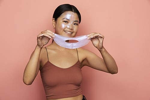 Hydrogel Masks Are Highly Absorbent, Luxurious, and Easy to Use