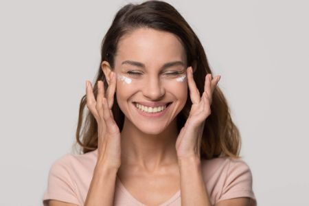 Anti-Ageing and Brightening Sets Help to Target Wrinkles