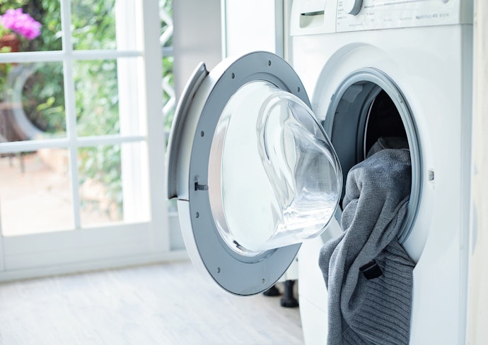 Keep Things Fresh With a Machine Washable Blanket
