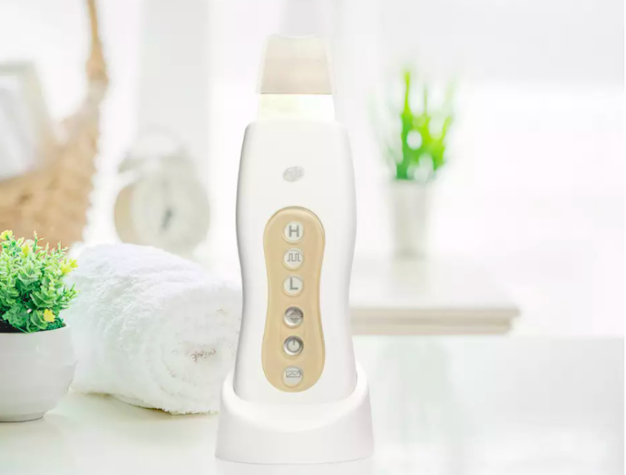 Decide Between USB or Dock Charging