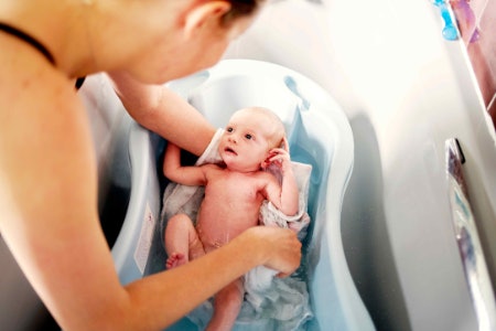 Sensitive Bubble Baths Are Gentle on Babies' Skin