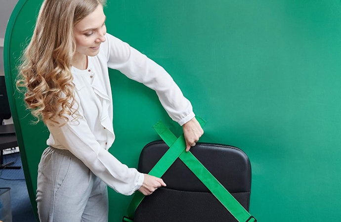 Green Screens With Straps Can Attach to the Back of a Chair
