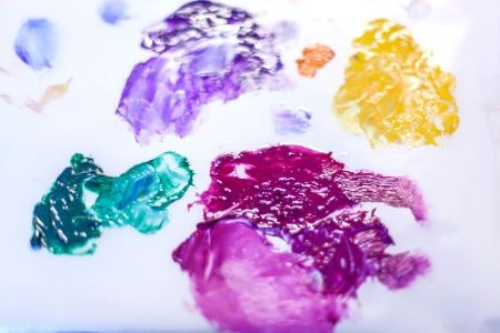 Acrylic Paint Is Easier for Beginners but Dries Very Quickly