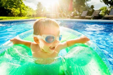 Supportive Floats Allow Babies and Toddlers to Get Used to the Water
