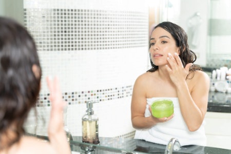 Avoid Glistening Skin With an Aftersun Gel