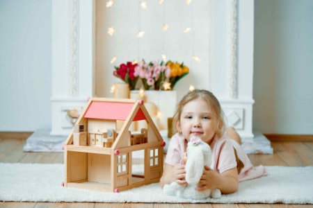 Get Peace of Mind With an Environmentally Friendly Doll’s House