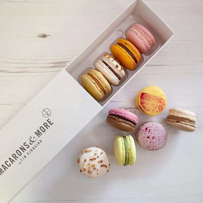 Macarons & More Luxury Box of Mixed Macarons Translation missing: en-GB.activerecord.decorators.item_part_image/alt