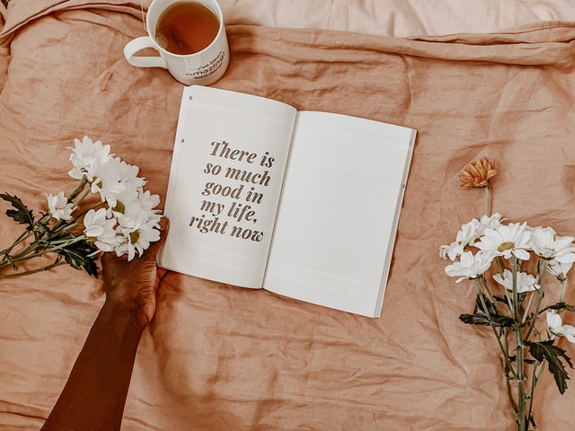 Chaneen Saliee Moments for Me: A Journal for Gratitude and Self Love  Translation missing: en-GB.activerecord.decorators.item_part_image/alt
